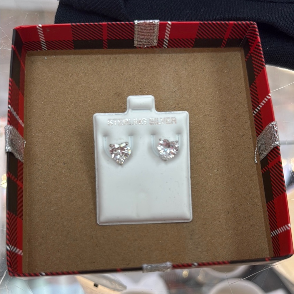 925 Sterling Silver Heart Cut Stud Earrings